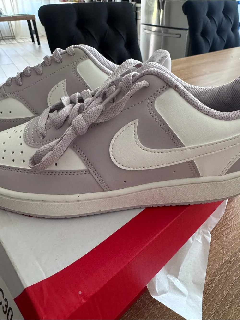 Nike Woman’s Court Low Sneakers size 8.5